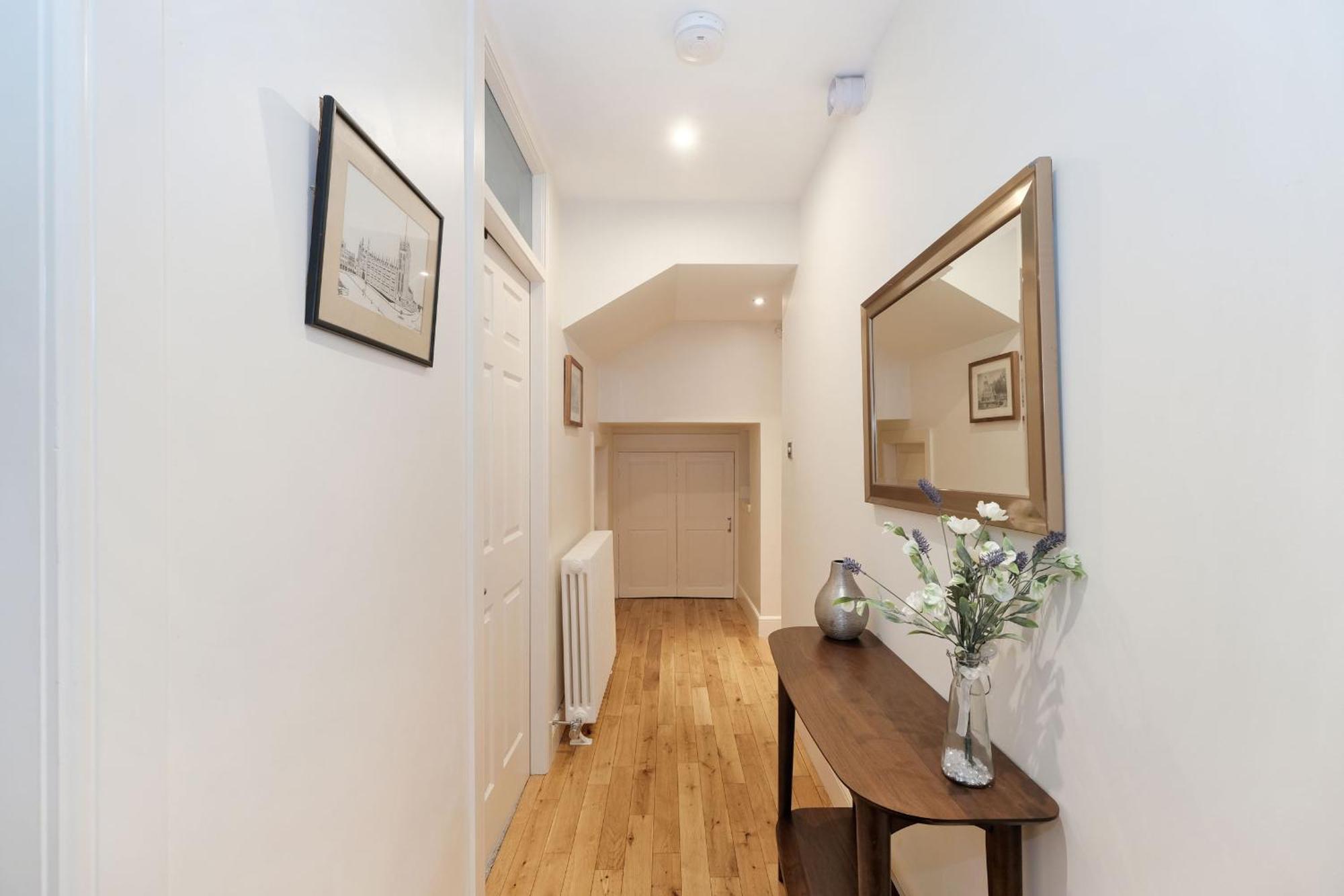 אברדין One Of A Kind Historic 3 Bedroom Apartment מראה חיצוני תמונה